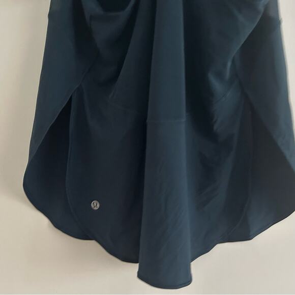 Lululemon Twist Around Tank – Size 8 C/D cup– Navy – Excellent Condition - Picture 7 of 9